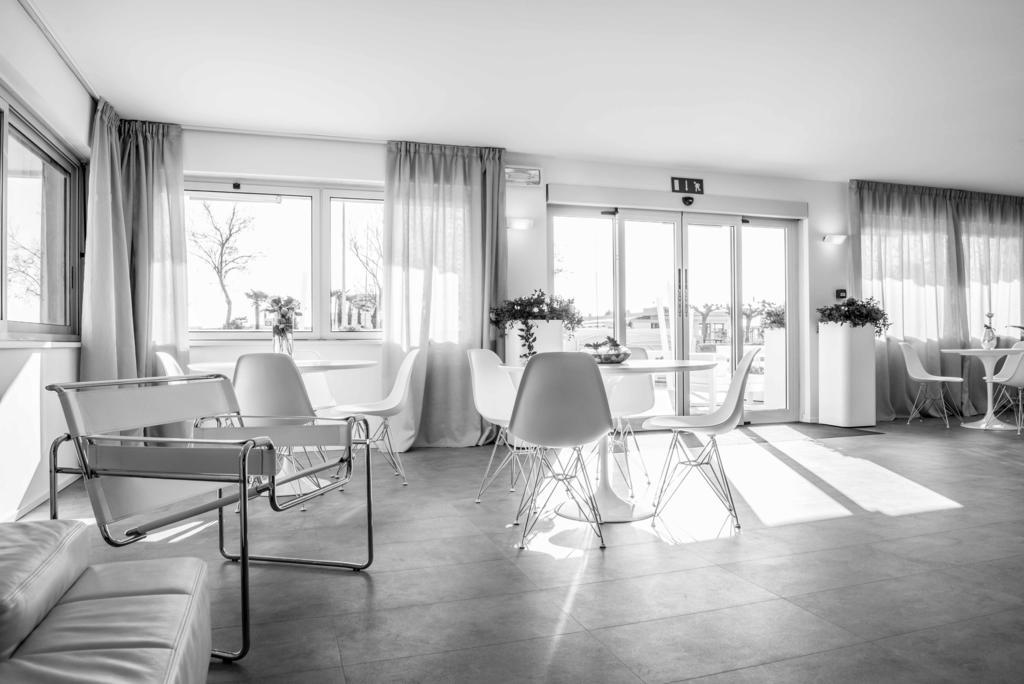 Hotel Commodore Τσέρβια Εξωτερικό φωτογραφία