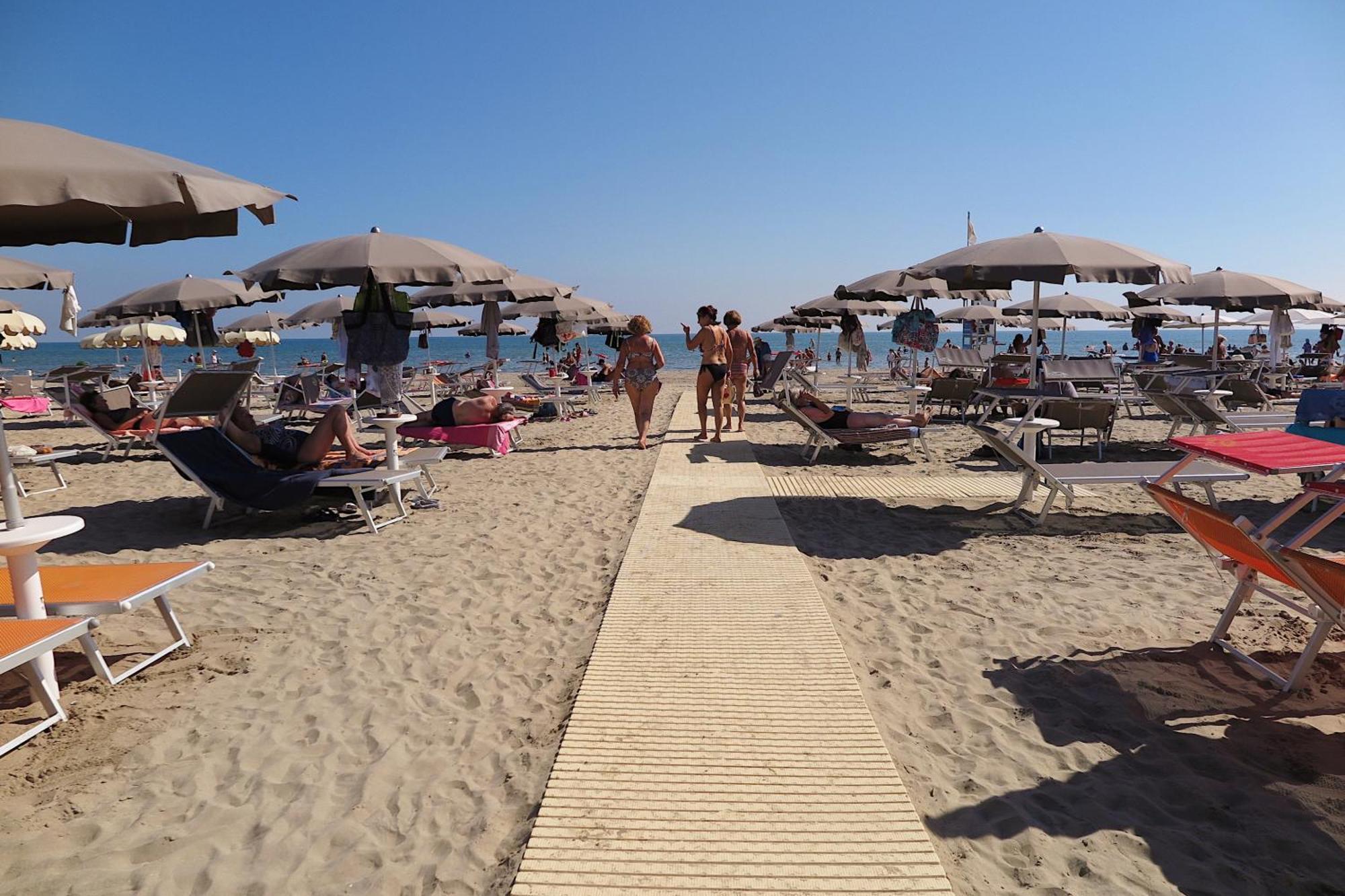 Hotel Commodore Τσέρβια Εξωτερικό φωτογραφία